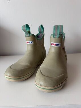 XTRATUF Grey Ankle Women’s Deck Boots Size 7